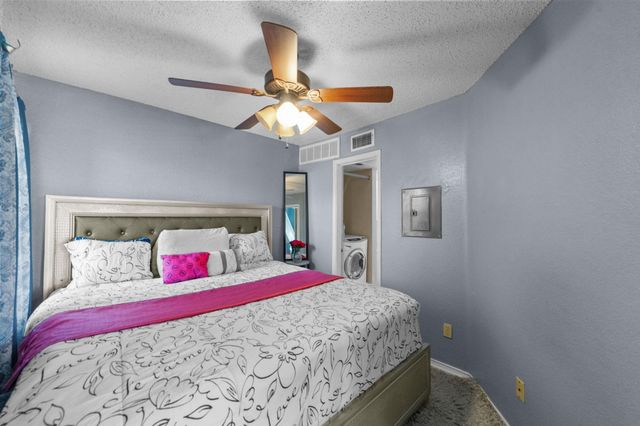 9815 Walnut Street 204, Dallas, TX 75243