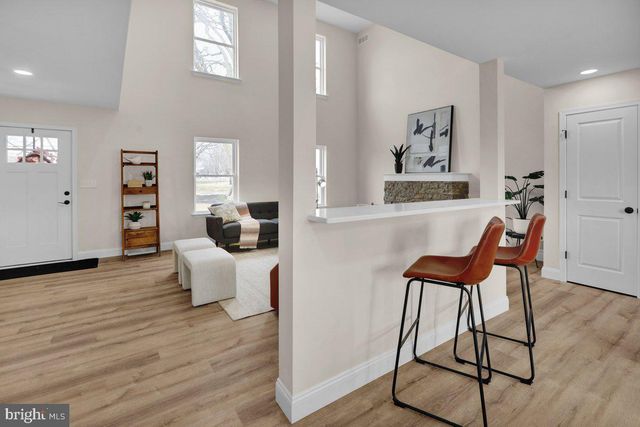 258 W FAIRVIEW AVE, Marietta, PA 17547