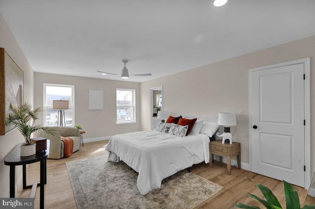 258 W FAIRVIEW AVE, Marietta, PA 17547