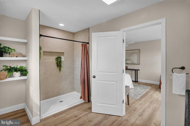 258 W FAIRVIEW AVE, Marietta, PA 17547