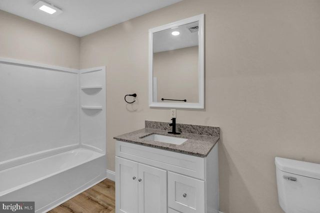 258 W FAIRVIEW AVE, Marietta, PA 17547