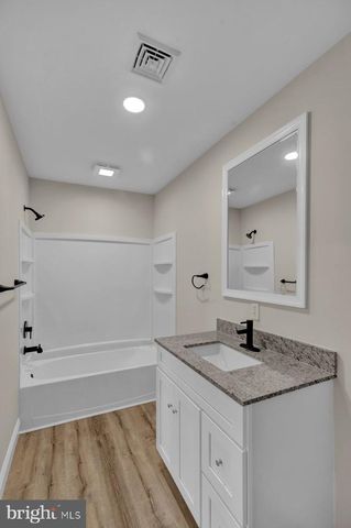 258 W FAIRVIEW AVE, Marietta, PA 17547