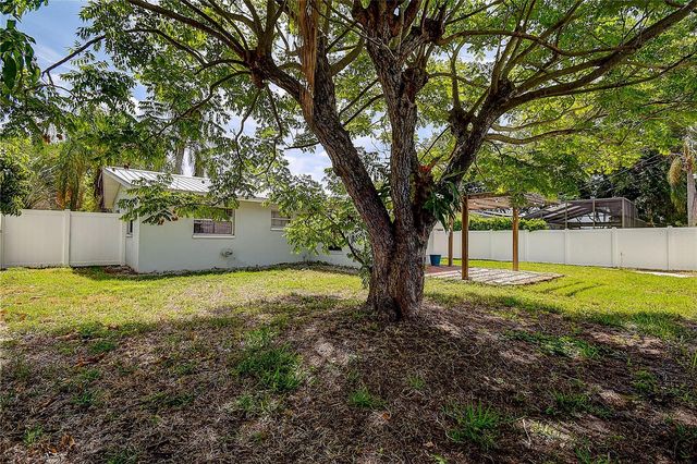 641 CORK STREET, Largo, FL 33770