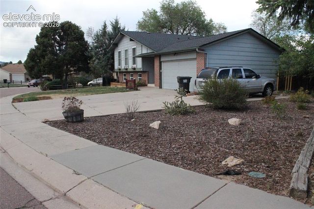 5055 Picket Drive, Colorado Springs, CO 80918