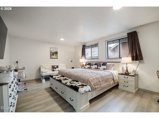 409 DEL MONTE Ave, Tillamook, OR 97141