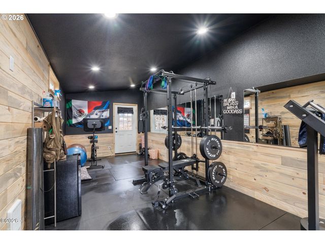 409 DEL MONTE Ave, Tillamook, OR 97141