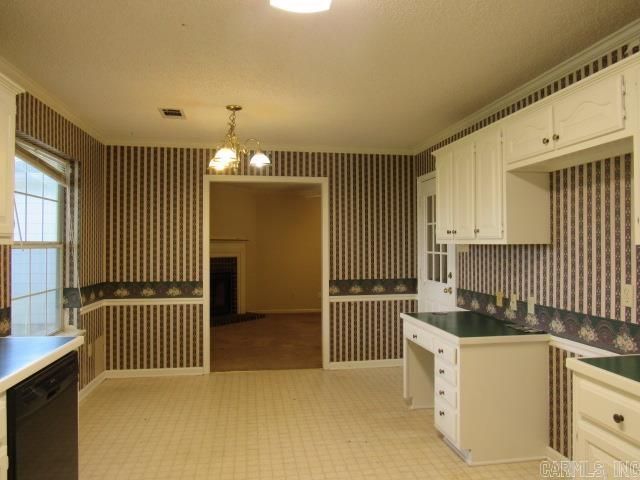34 Bent Tree Drive, Cabot, AR 72023