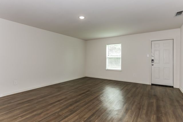 2906 Emma Lane, Mabank, TX 75147