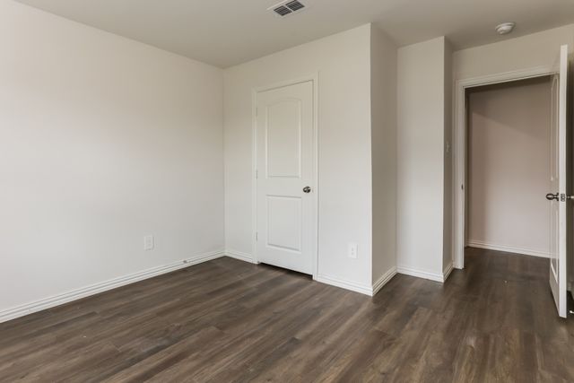 2906 Emma Lane, Mabank, TX 75147