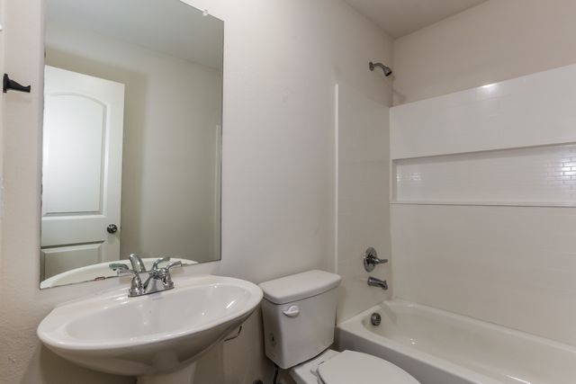 2906 Emma Lane, Mabank, TX 75147