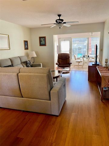 1662 S LAKE AVENUE 6, Clearwater, FL 33756