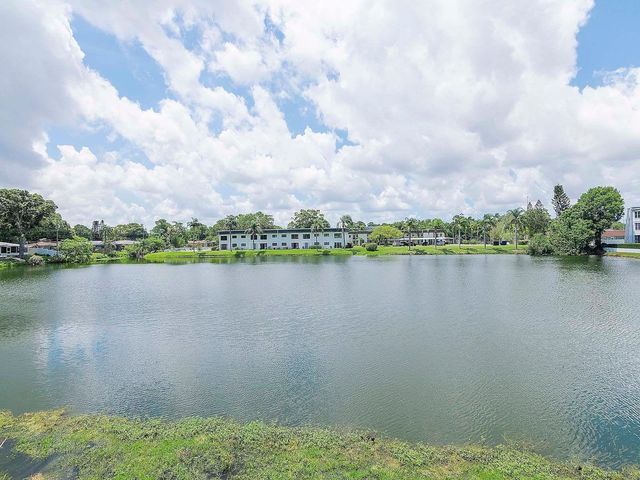 1662 S LAKE AVENUE 6, Clearwater, FL 33756