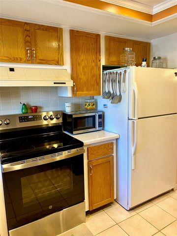 1662 S LAKE AVENUE 6, Clearwater, FL 33756