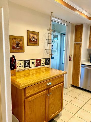 1662 S LAKE AVENUE 6, Clearwater, FL 33756