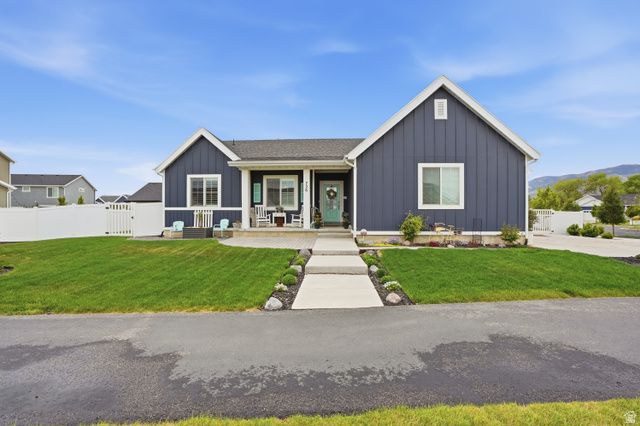 726 S SCHOOL HOUSE RD, Saratoga Springs, UT 84045
