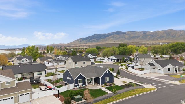 726 S SCHOOL HOUSE RD, Saratoga Springs, UT 84045