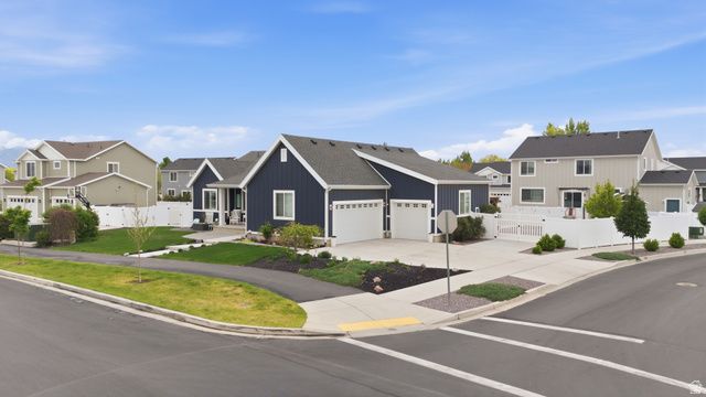 726 S SCHOOL HOUSE RD, Saratoga Springs, UT 84045