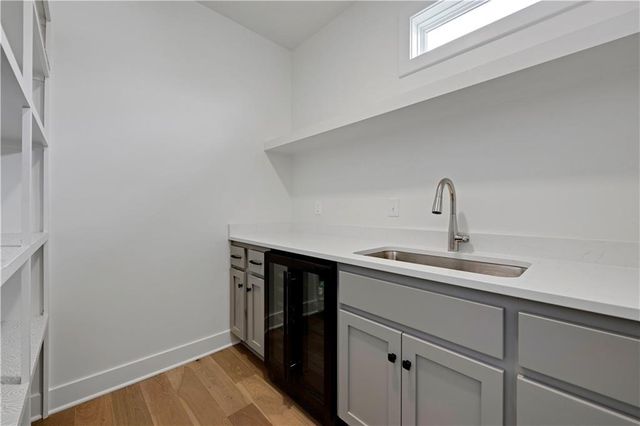 17404 Gillette Street, Overland Park, KS 66221
