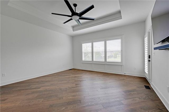 17404 Gillette Street, Overland Park, KS 66221