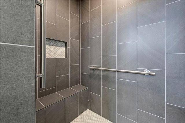 17404 Gillette Street, Overland Park, KS 66221