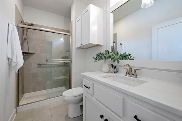 17404 Gillette Street, Overland Park, KS 66221
