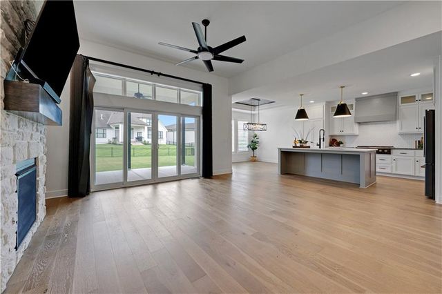 17404 Gillette Street, Overland Park, KS 66221