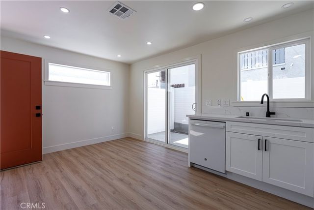 2614 Florida C, Huntington Beach, CA 92648