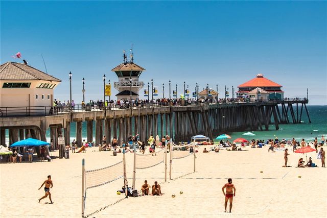 2614 Florida C, Huntington Beach, CA 92648