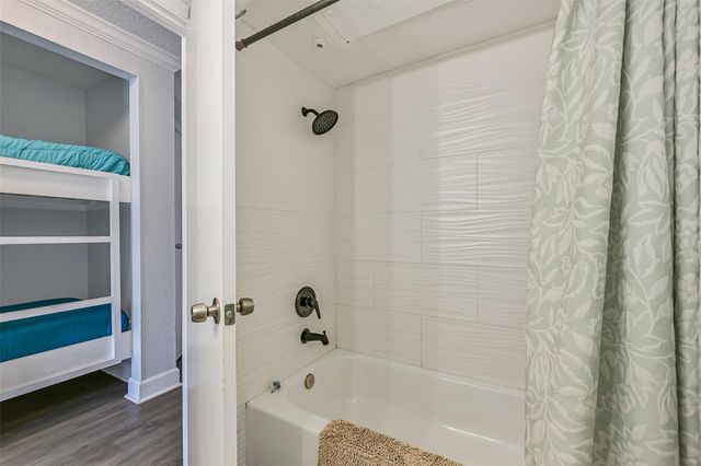 6300 Seawall Boulevard 3225, Galveston, TX 77551