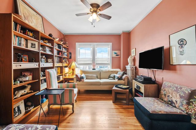 2615 Park Avenue 513, Minneapolis, MN 55407