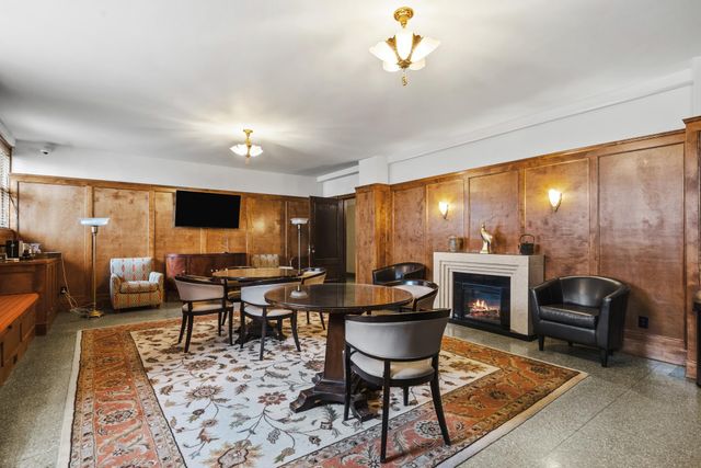 2615 Park Avenue 513, Minneapolis, MN 55407