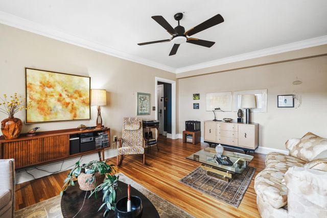 2615 Park Avenue 513, Minneapolis, MN 55407