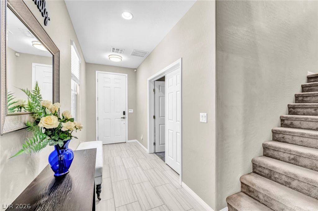 9627 Ashlynn Peak Court, Las Vegas, NV 89149 — photo 4