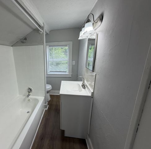997 Leona Avenue, Columbus, OH 43201