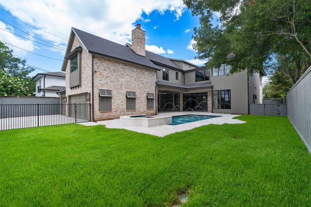 827 Rocky River Road, Houston, TX 77056