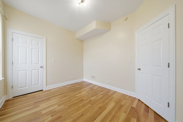 4742 N Sawyer Avenue 2, Chicago, IL 60625