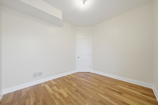 4742 N Sawyer Avenue 2, Chicago, IL 60625