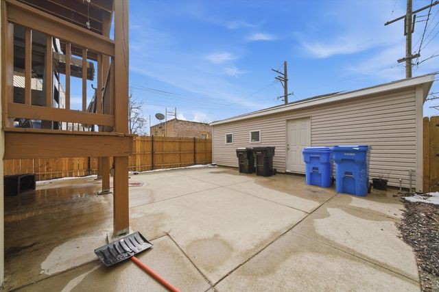 4742 N Sawyer Avenue 2, Chicago, IL 60625