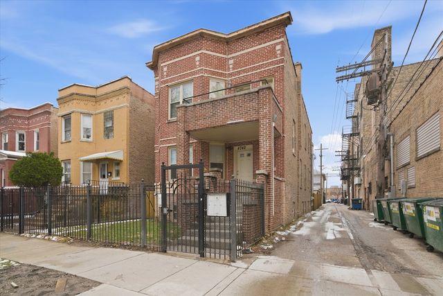 4742 N Sawyer Avenue 2, Chicago, IL 60625