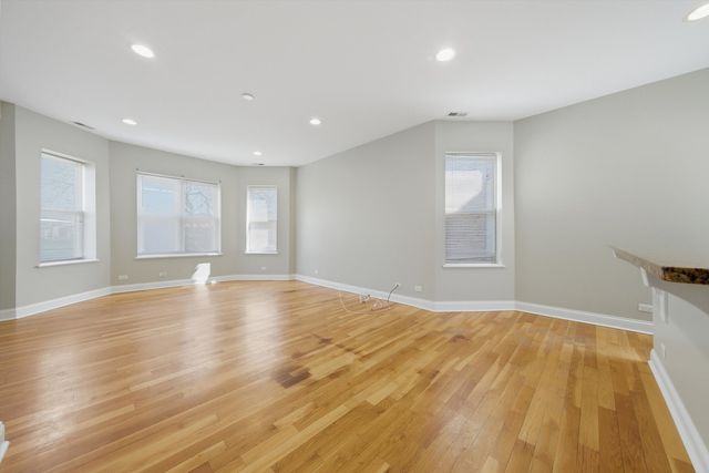 4742 N Sawyer Avenue 2, Chicago, IL 60625