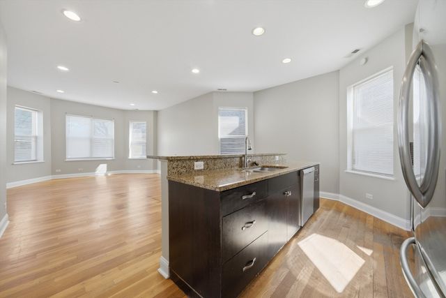 4742 N Sawyer Avenue 2, Chicago, IL 60625