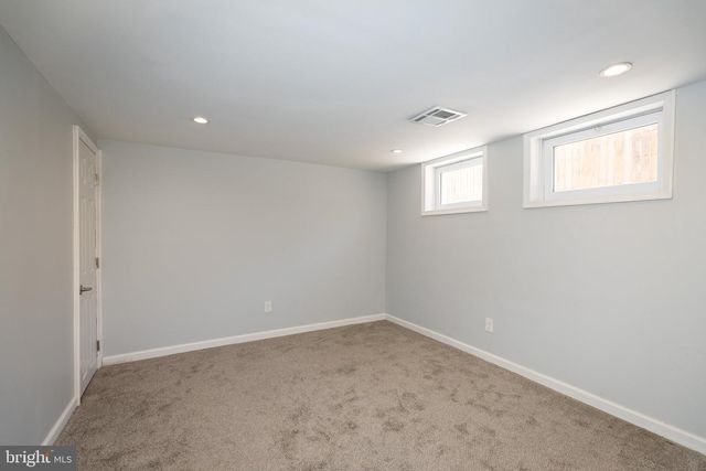 1837 SAW MILL DR, Wilmington, DE 19810