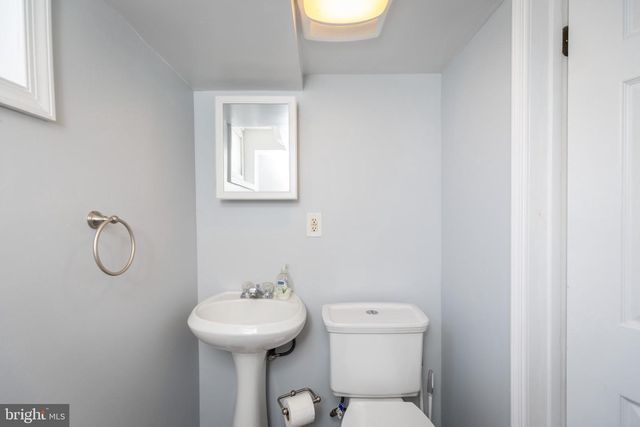 1837 SAW MILL DR, Wilmington, DE 19810