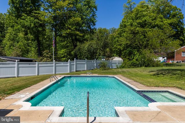 1837 SAW MILL DR, Wilmington, DE 19810