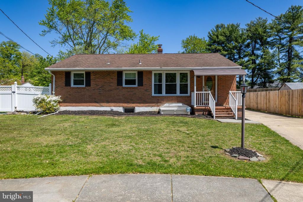 1837 SAW MILL DR, Wilmington, DE 19810