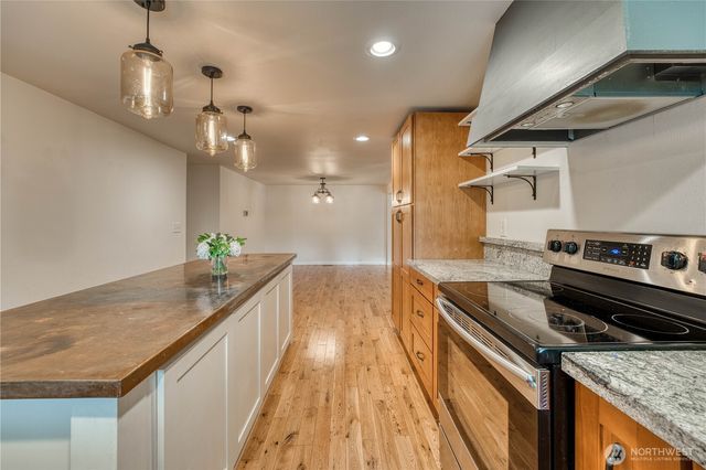 2930 Cascade Trail, Bremerton, WA 98310