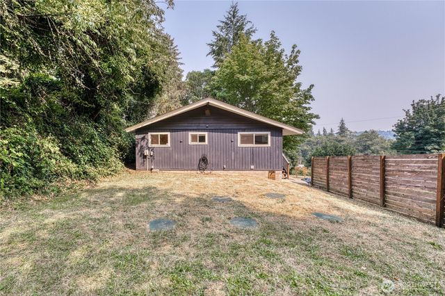 2930 Cascade Trail, Bremerton, WA 98310