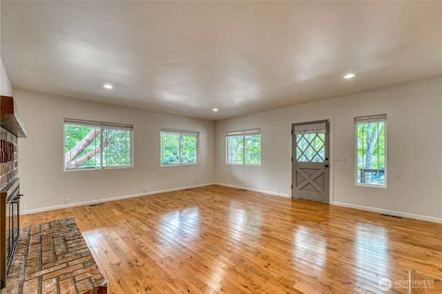 2930 Cascade Trail, Bremerton, WA 98310
