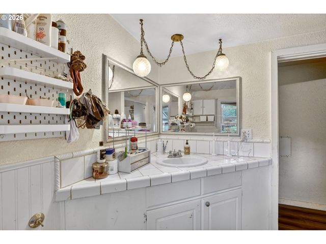 26200 S HIGHWAY 211, Estacada, OR 97023