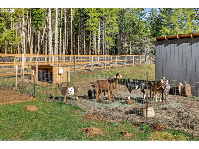 26200 S HIGHWAY 211, Estacada, OR 97023
